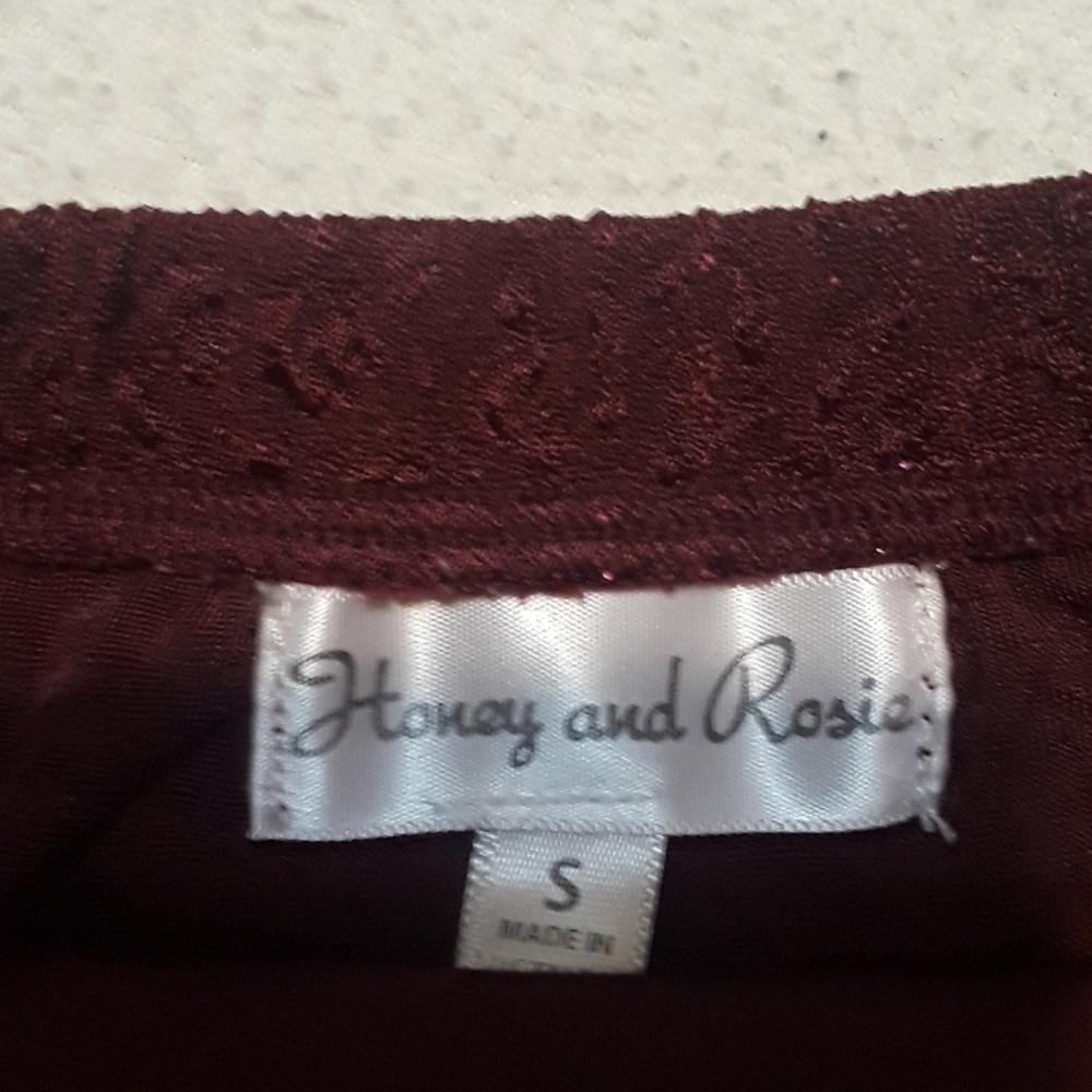 HONEY AND ROSIE - Picture 2 of 3